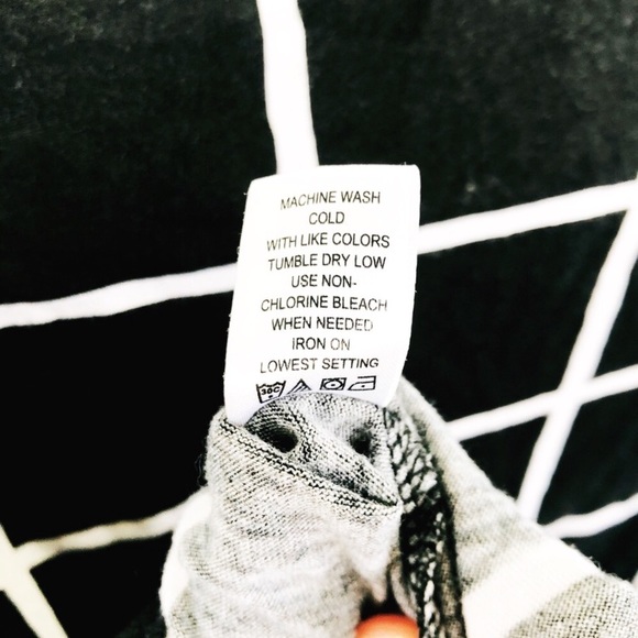 Me to We Grid Crop Top - Picture 6 of 6